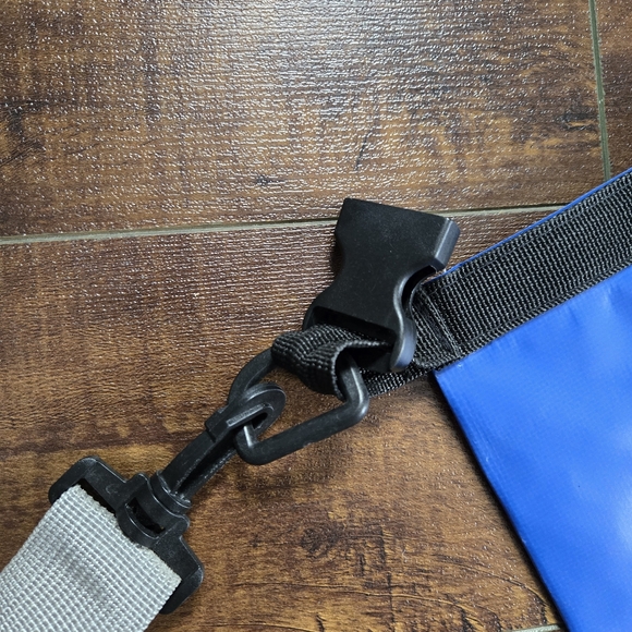 Iron Man 70.3 Connecticut Blue Triathlon Waterproof Dry Bag - Picture 4 of 9